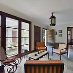 Sabinas - El Guincho, غاراتْشيكو