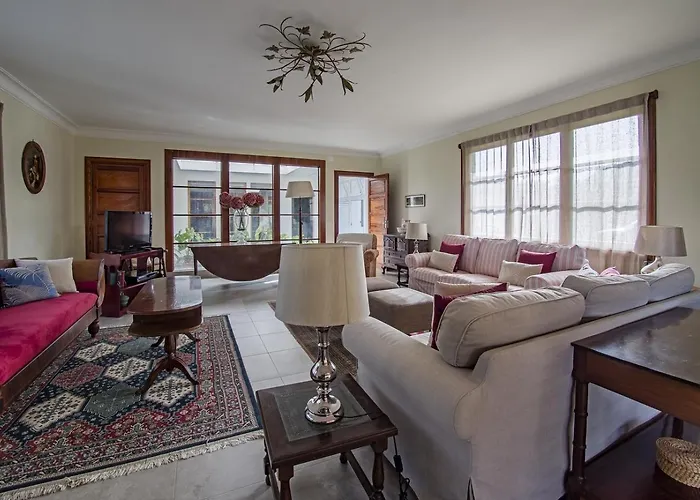 Willa Sabinas - El Guincho,