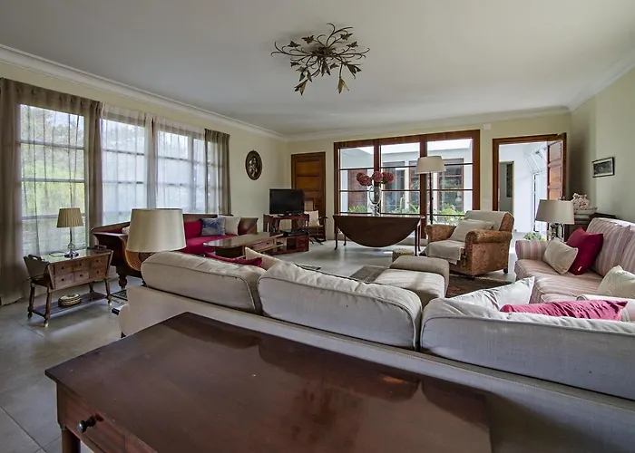 Sabinas - El Guincho, Willa Garachico (Tenerife)