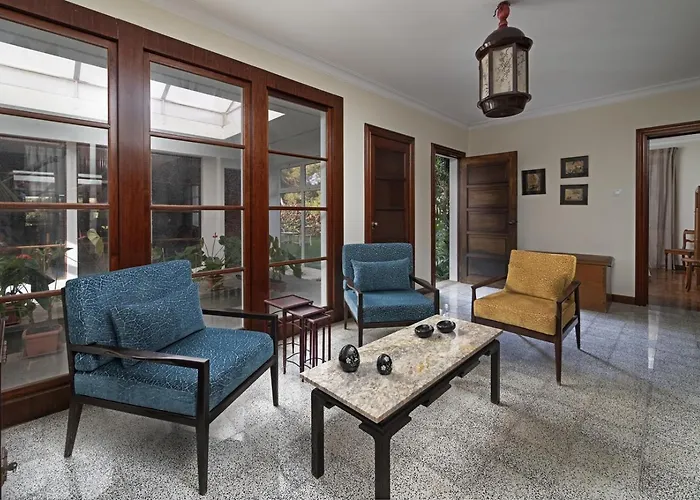 Sabinas - El Guincho, * Garachico (Tenerife)