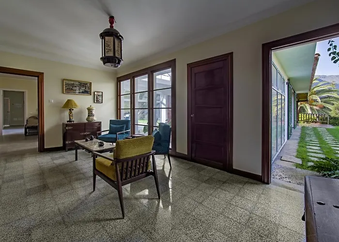 Sabinas - El Guincho,