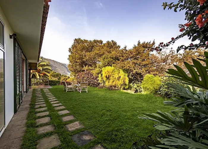 Sabinas - El Guincho, *