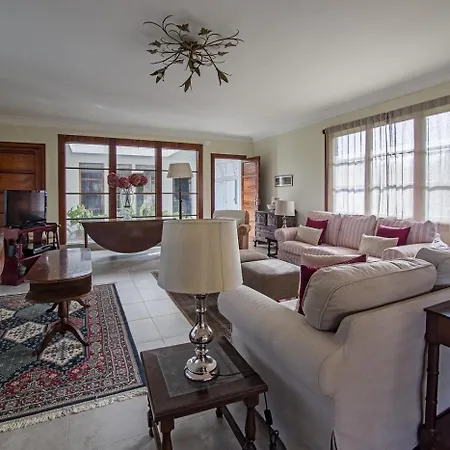 Villa Sabinas - El Guincho,