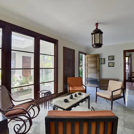 Sabinas - El Guincho, Garachico