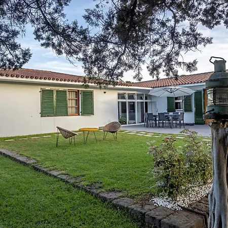 Villa Sabinas - El Guincho, *