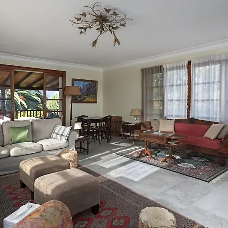 Villa Sabinas - El Guincho,